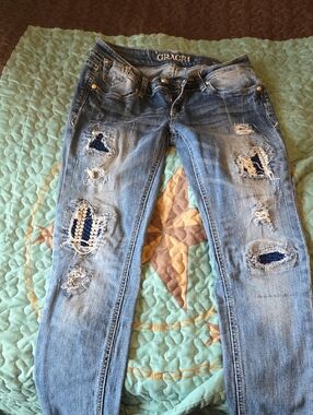Grace Light Blue Distressed Women's Skinny Jeans with Patch Details